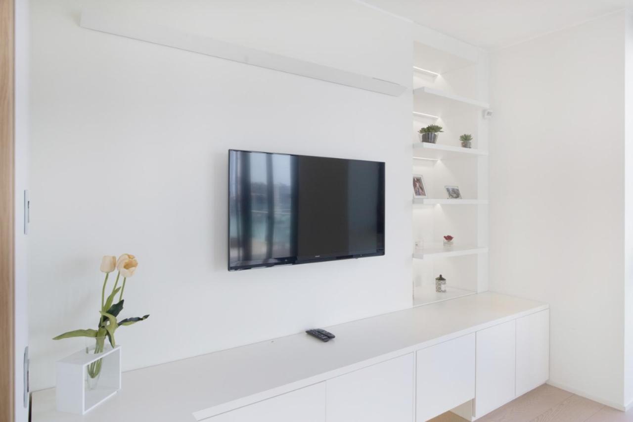 Stylish Elegant Suite In Torre Solaria With Exclusive Milan'S View Екстер'єр фото