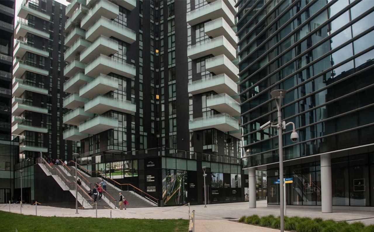 Stylish Elegant Suite In Torre Solaria With Exclusive Milan'S View Екстер'єр фото